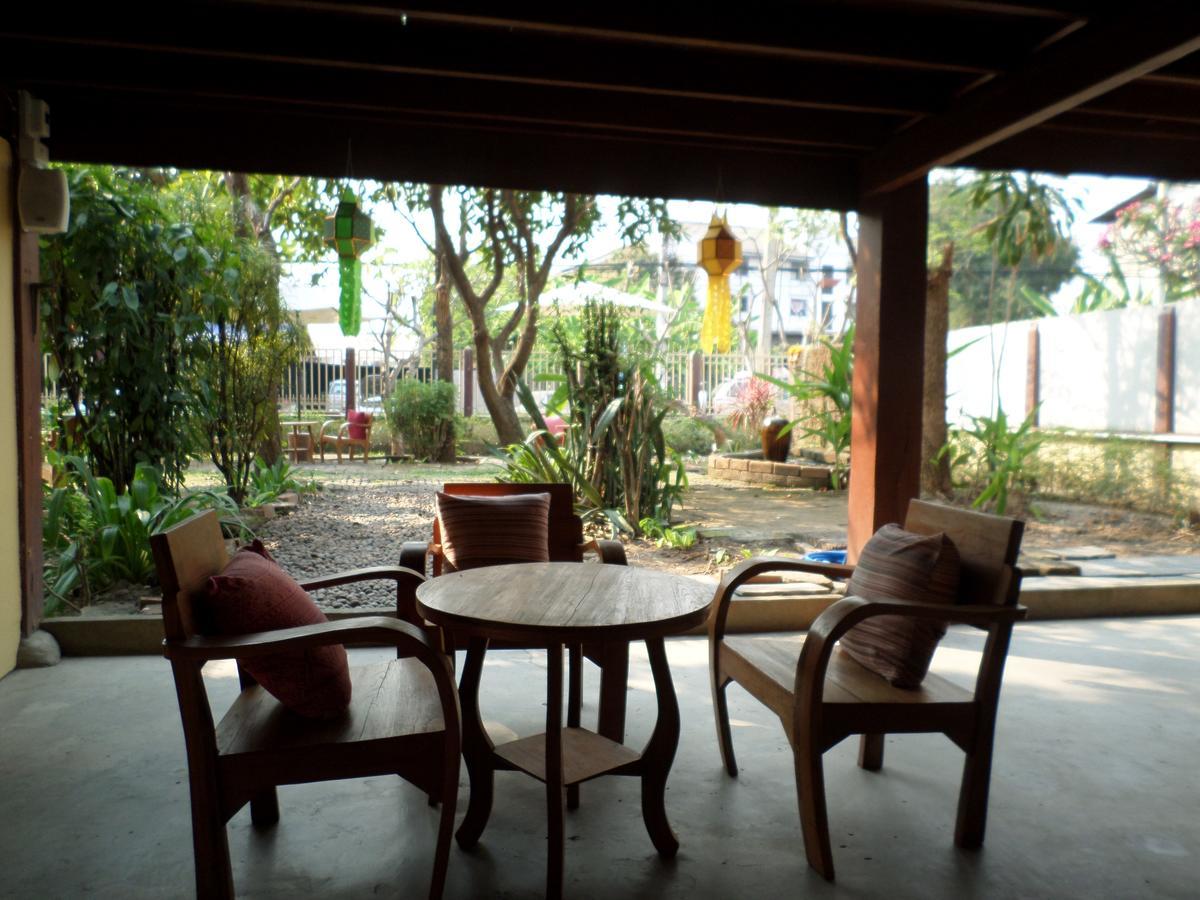 Baanwealaa Guesthouse (Adults Only) Chiang Mai Luaran gambar