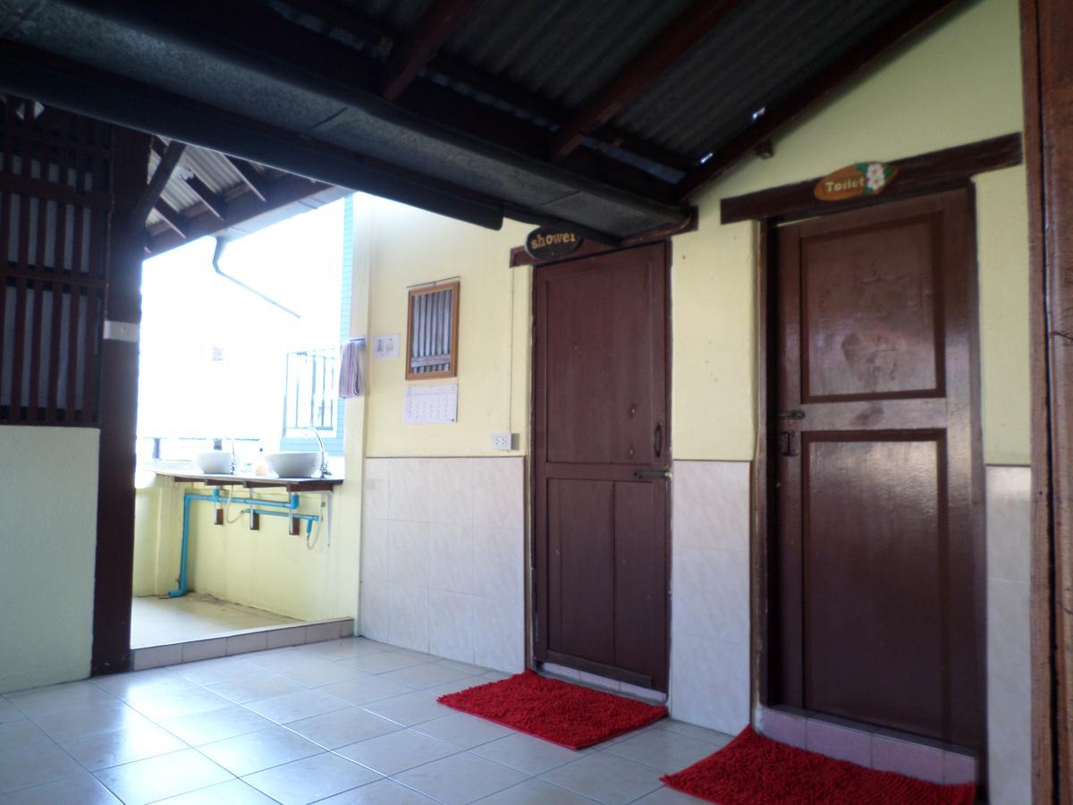 Baanwealaa Guesthouse (Adults Only) Chiang Mai Luaran gambar